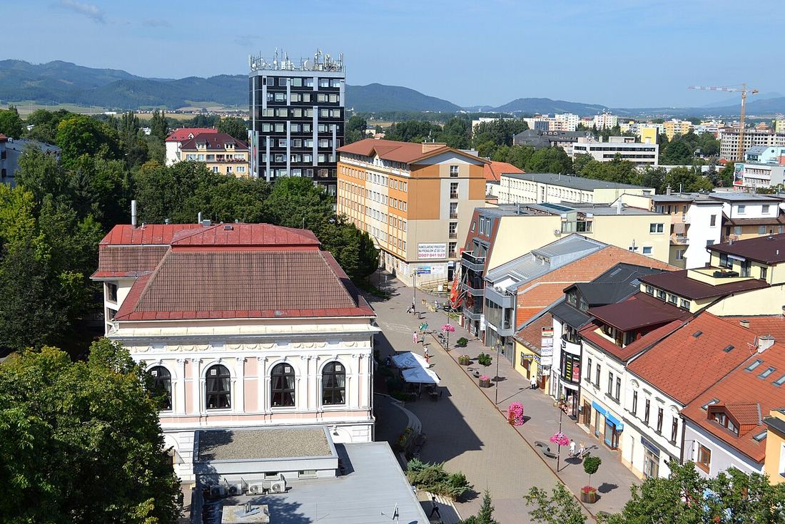 Poprad – pohľad na centrum mesta a Námestie sv. Egídia